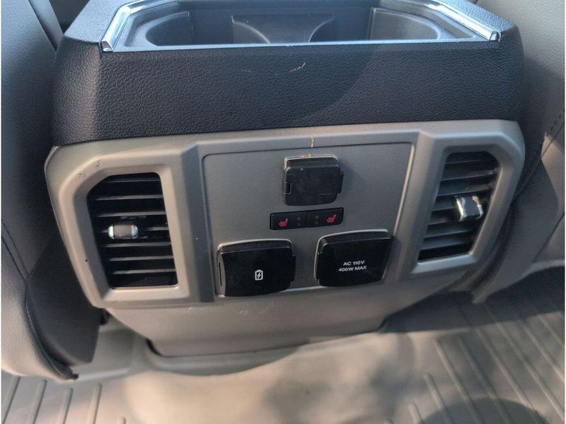 2018 Ford F-150 LariatImage 38
