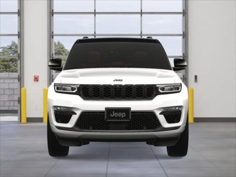 2025 Jeep Grand Cherokee Summit Reserve photo 8