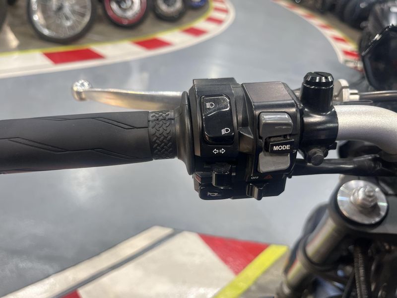 Used 2023 Yamaha MT-09 CA Image 10