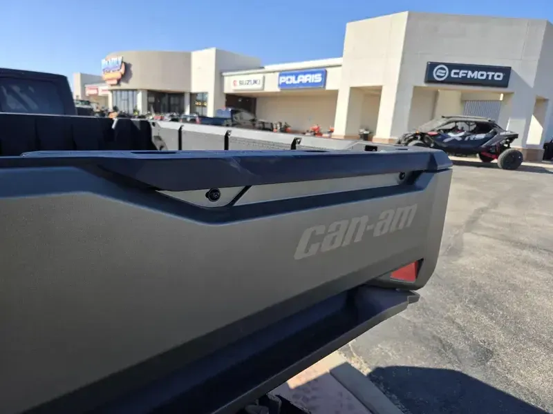 NEW 2026 CAN-AM DEFENDER MAX X MR HD11 WITH HALF DOORS Image 4