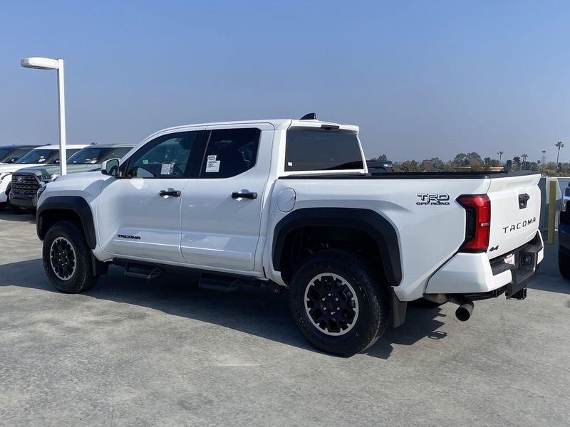 2024 Toyota Tacoma TRD Off RoadImage 5