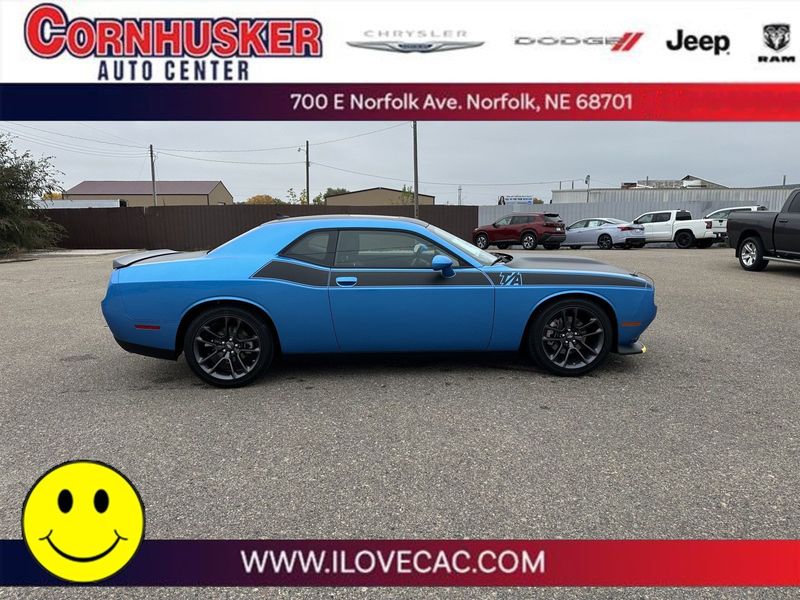 2023 Dodge Challenger R/TImage 1