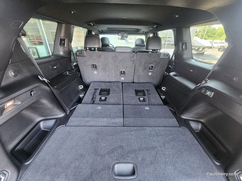 New 2026 Jeep Grand Cherokee L Laredo Altitude 4x4