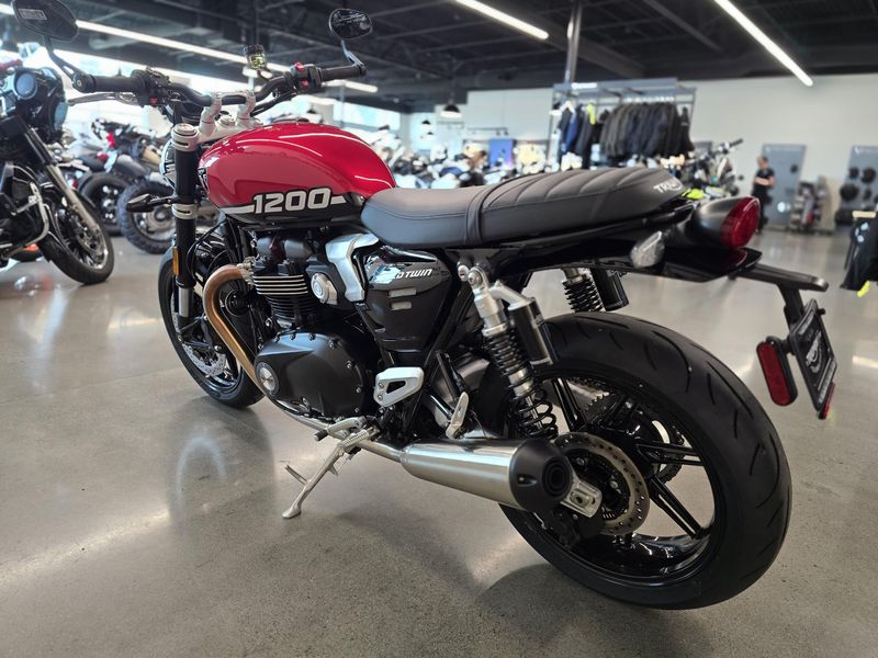 2025 Triumph SPEED TWIN 1200 