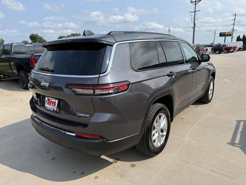 Used 2025 Jeep Grand Cherokee L LaredoImage 37