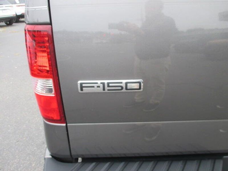Used 2004 Ford F-150 Image 9