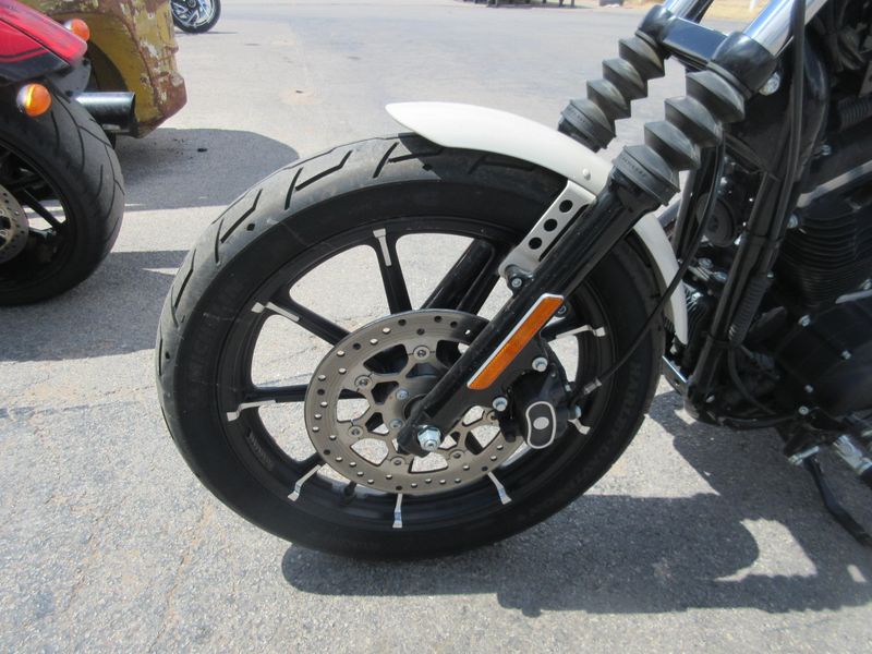USED 2022 HARLEY SPORTSTER IRON 883 Image 15
