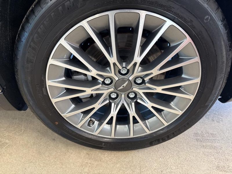 2023 Genesis G80 2.5T