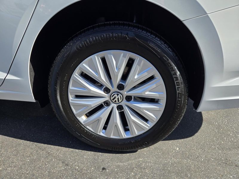Used 2019 Volkswagen Jetta S Auto w/SULEV