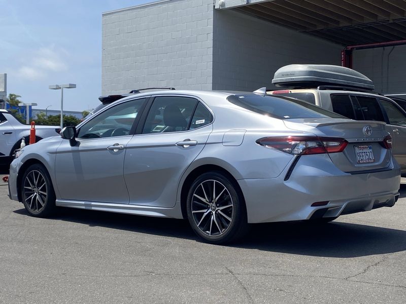 Used 2023 Toyota Camry SEImage 5
