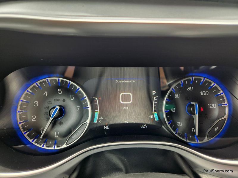 2025 Chrysler Pacifica LimitedImage 35
