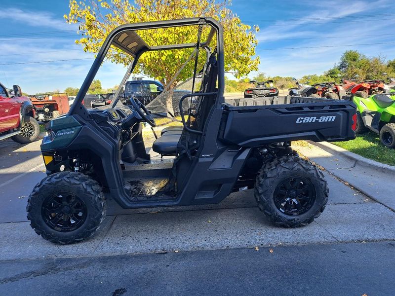 New 2026 Can-Am SSV DEF 62 HD7 GN 26 DPS HD7 