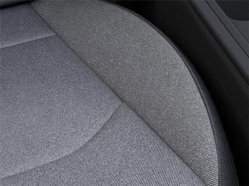 New 2025 Kia K4 LXSImage 24