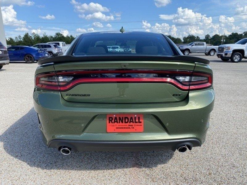 2022 Dodge Charger Gt RwdImage 6