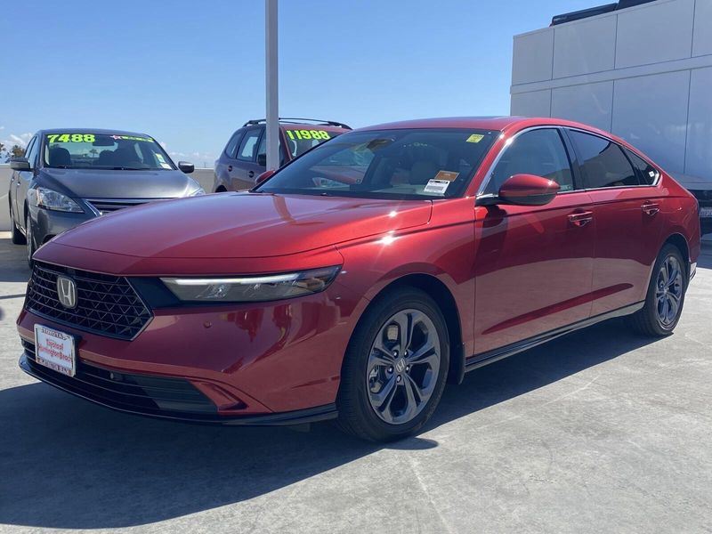 2025 Honda Accord Hybrid EX-LImage 8