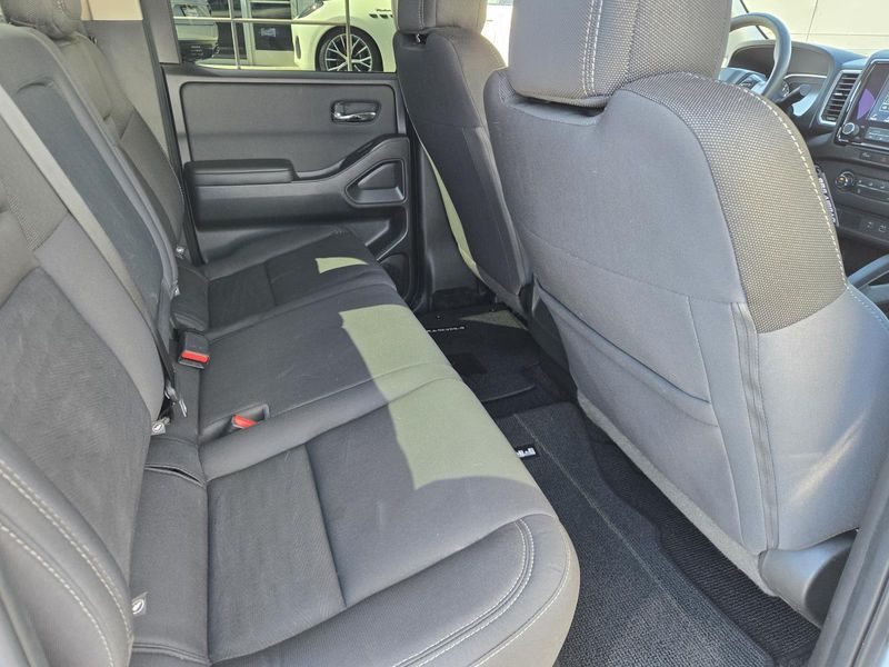 Used 2024 Nissan Frontier Crew Cab 4x4 SV