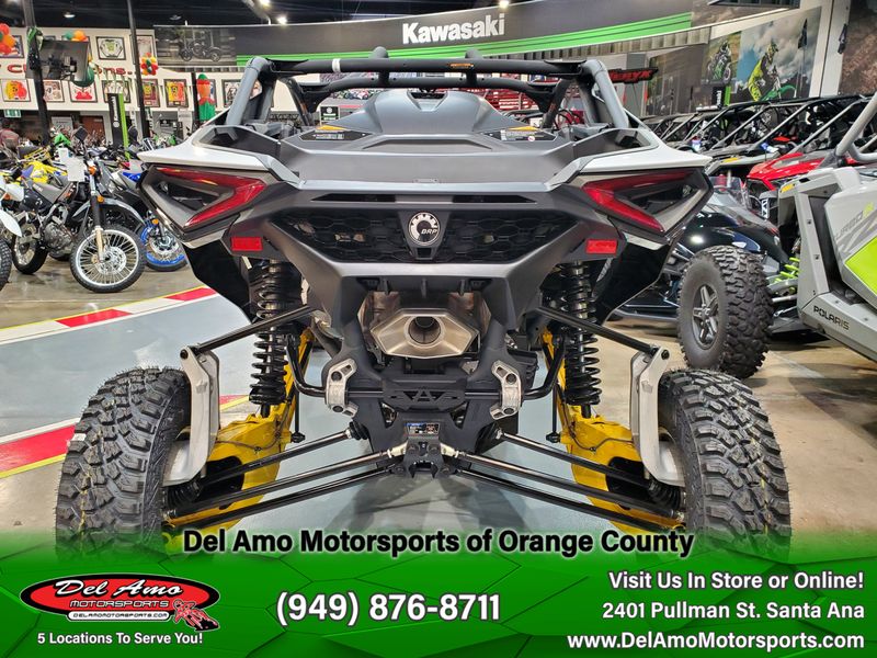 2024 Can-Am 9BRB  in a CATALYST GRAY & NEO YELLOW exterior color. Del Amo Motorsports of Orange County (949) 416-2102 delamomotorsports.com 