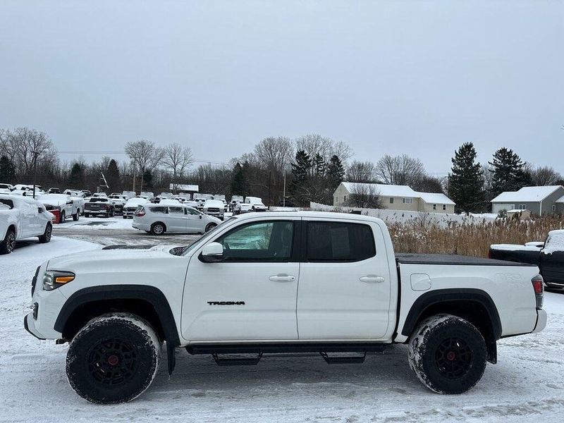 2023 Toyota Tacoma TRD ProImage 9