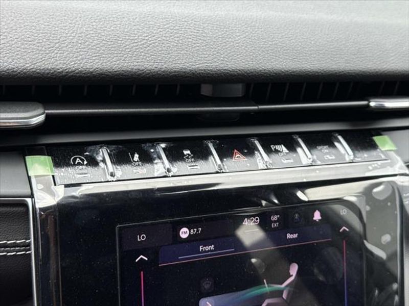 New 2026 Jeep Grand Cherokee L Laredo 4x2