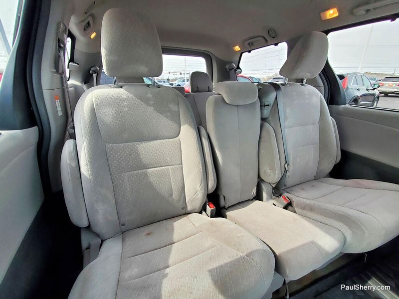 Used 2018 Toyota Sienna LE