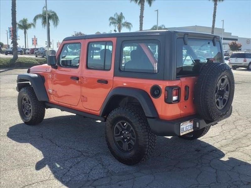 2018 Jeep Wrangler Unlimited SportImage 3
