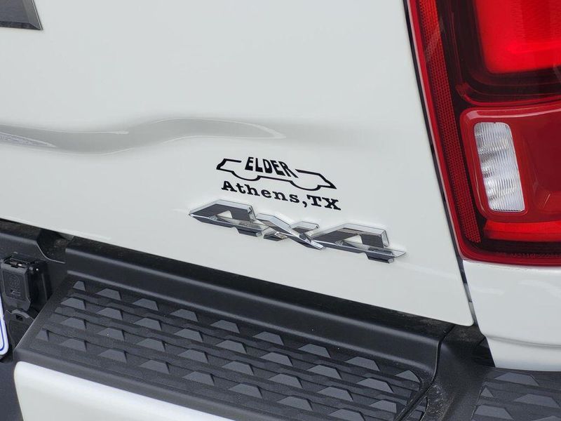 2025 RAM 3500 Limited Crew Cab 4x4 8