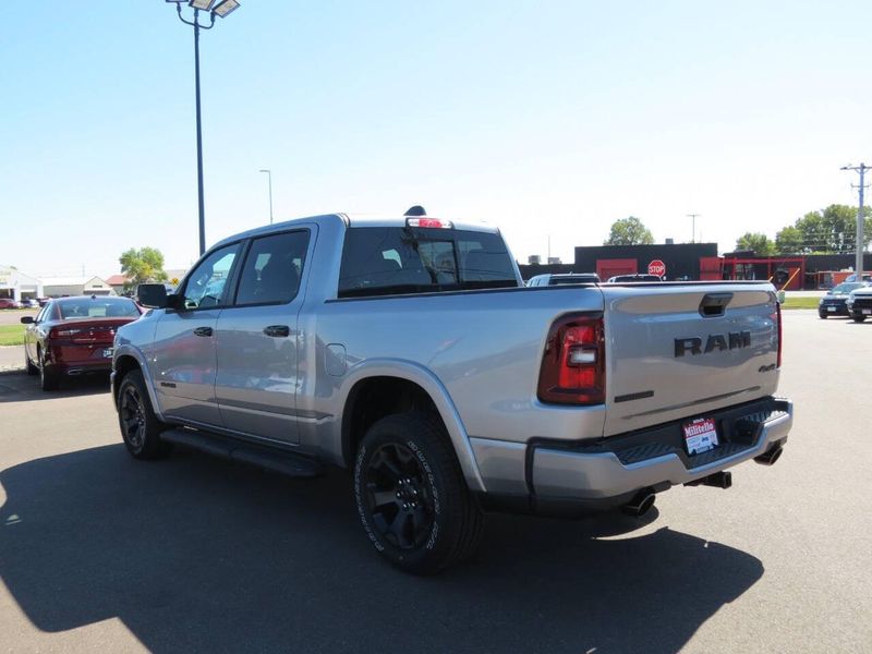 2025 RAM 1500 Big Horn Crew Cab 4x4 5