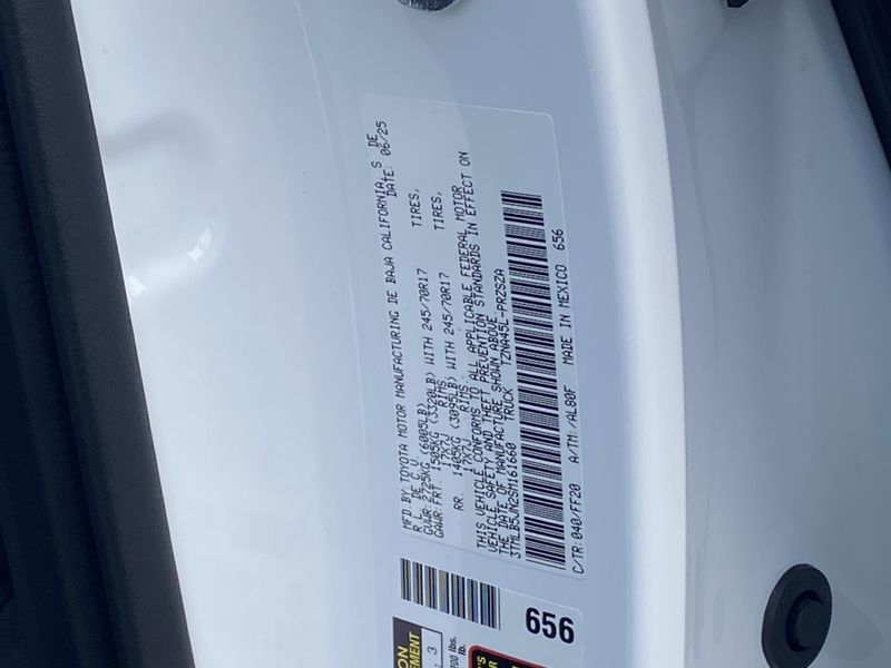 New 2025 Toyota Tacoma SR5Image 20