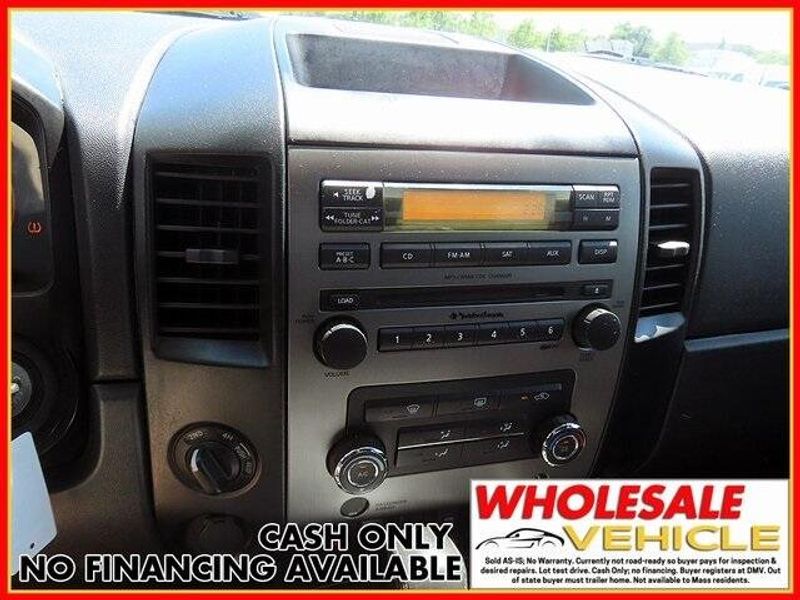 Used 2011 Nissan Titan SVImage 16