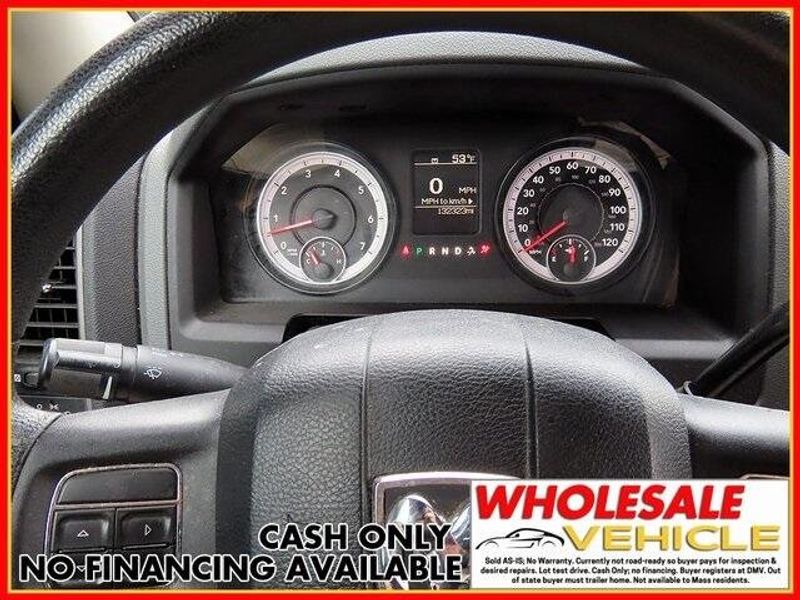 2014 RAM 1500 ExpressImage 13