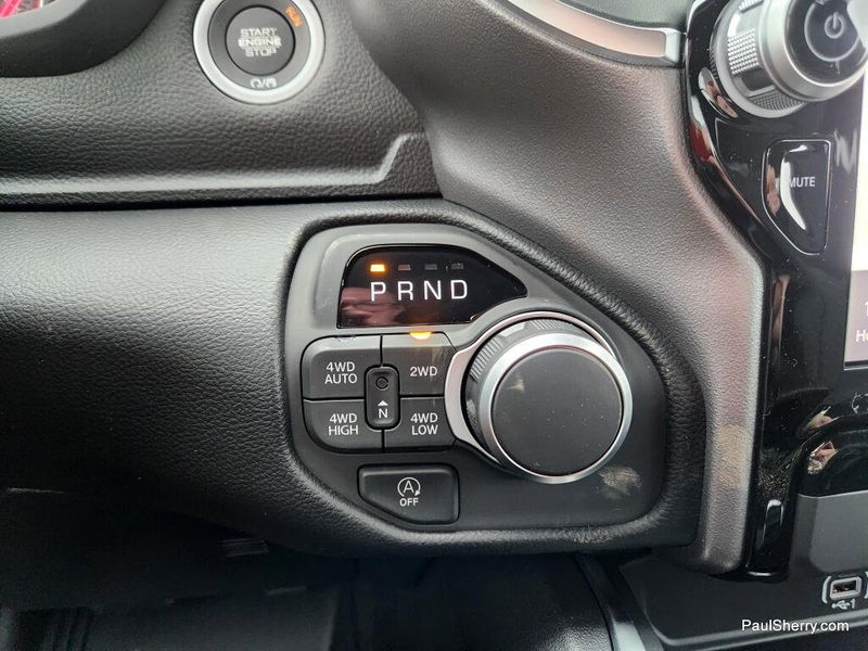 New 2026 RAM 1500 Big Horn Crew Cab 4x4 5'7' Box