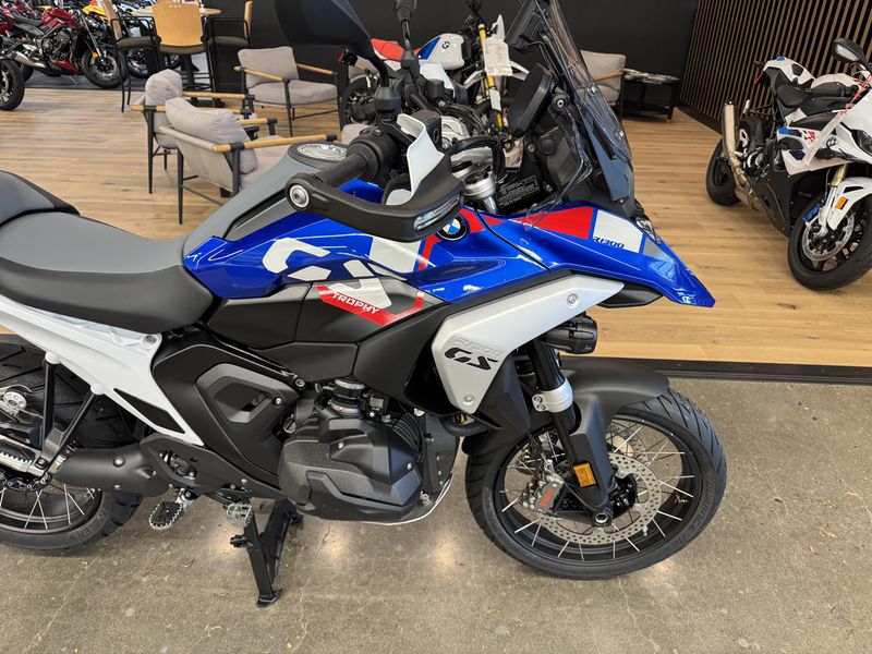 2025 BMW R 1300 GS - TROPHY - RACING BLUE METALLIC 