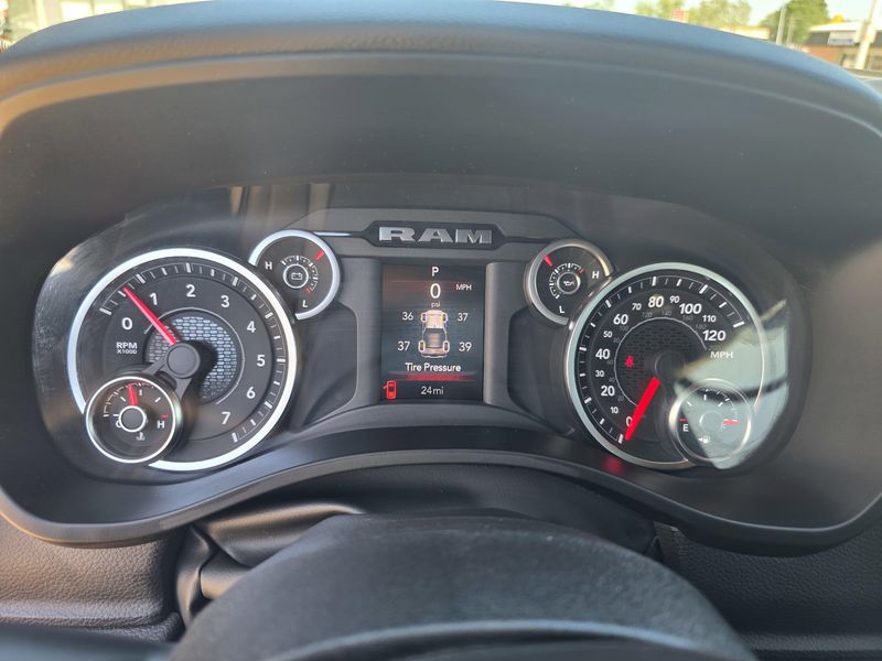 New 2025 RAM 1500 Big HornImage 22