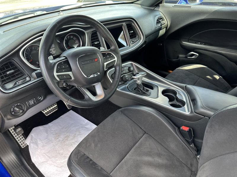 2018 Dodge Challenger SXT Plus photo 19