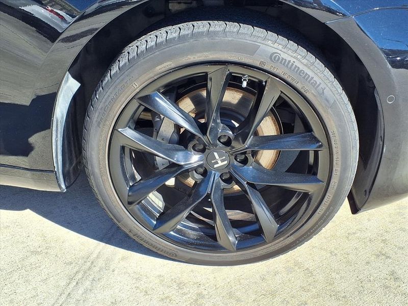 Used 2018 Tesla Model 3 Long RangeImage 10