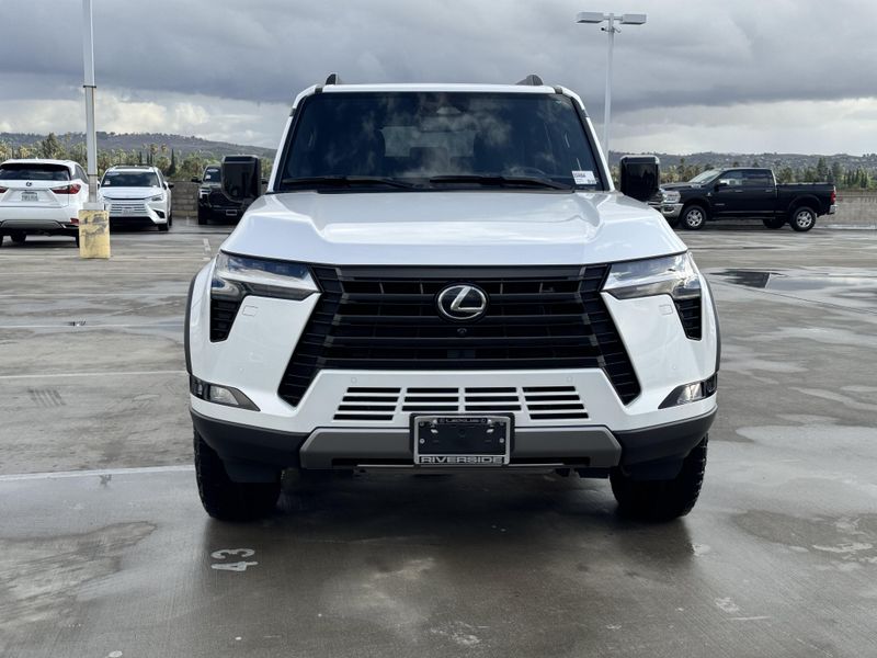 New 2026 Lexus GX 550 OvertrailImage 3