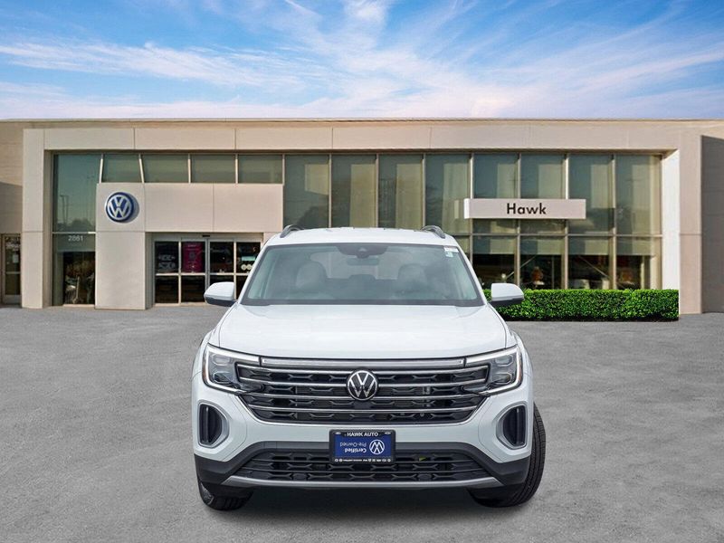 2024 Volkswagen Atlas SE photo 4