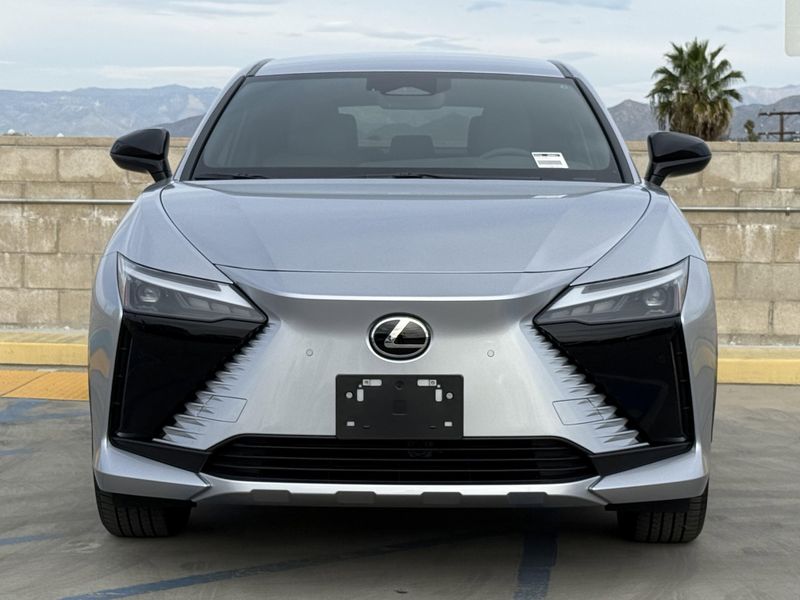 New 2026 Lexus RZ 350eImage 6