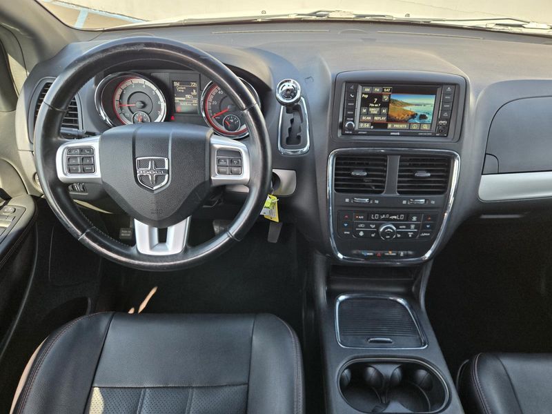 Used 2014 Dodge Grand Caravan 4dr Wgn R/T