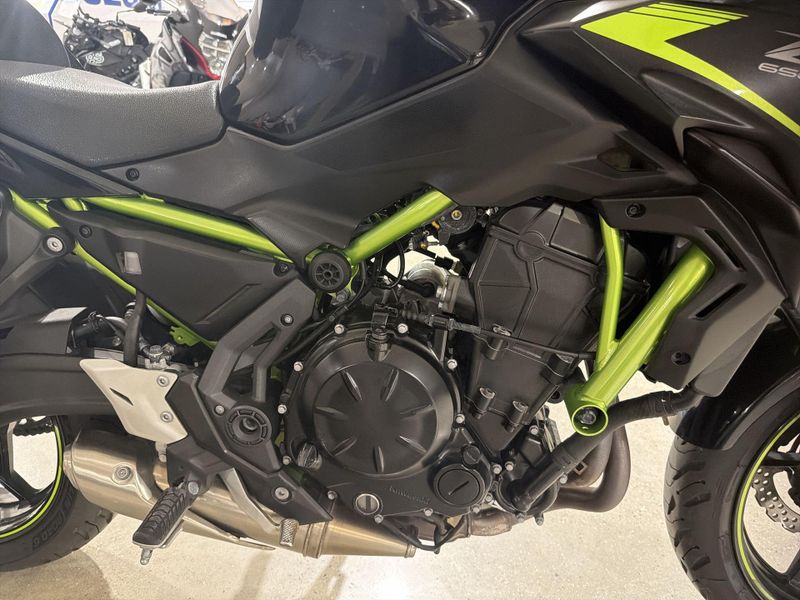 Used 2022 Kawasaki Z650  in a BLACK exterior color. Victorville Del Amo Motorsports 760-241-7387 delamomotorsportsofvictorville.com 