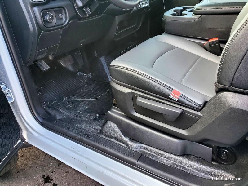 New 2026 RAM 5500 Tradesman Chassis Regular Cab 4x4 84' Ca