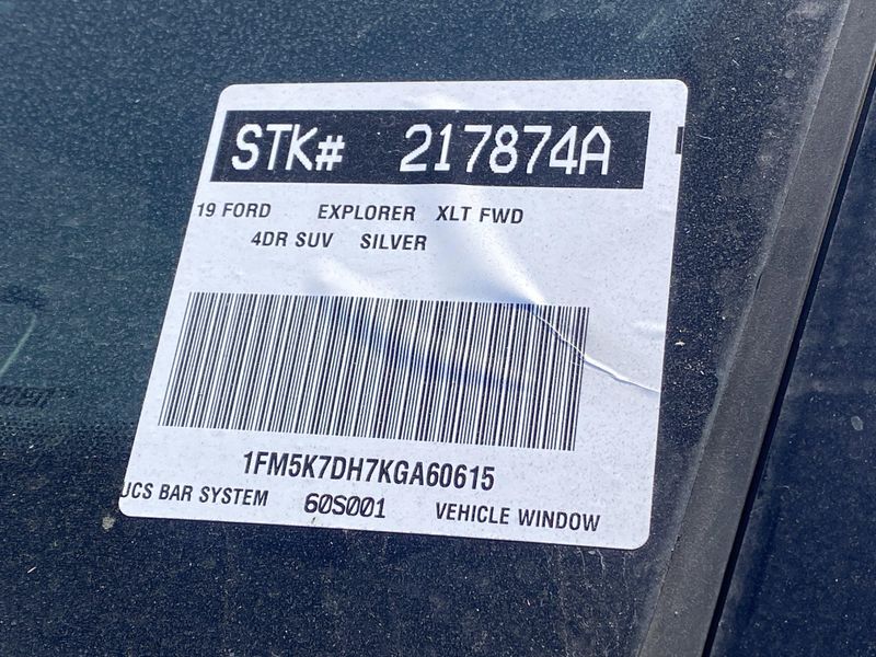 Used 2019 Ford Explorer XLTImage 9