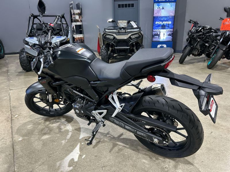 2024 Honda CB300R ABS Image 11