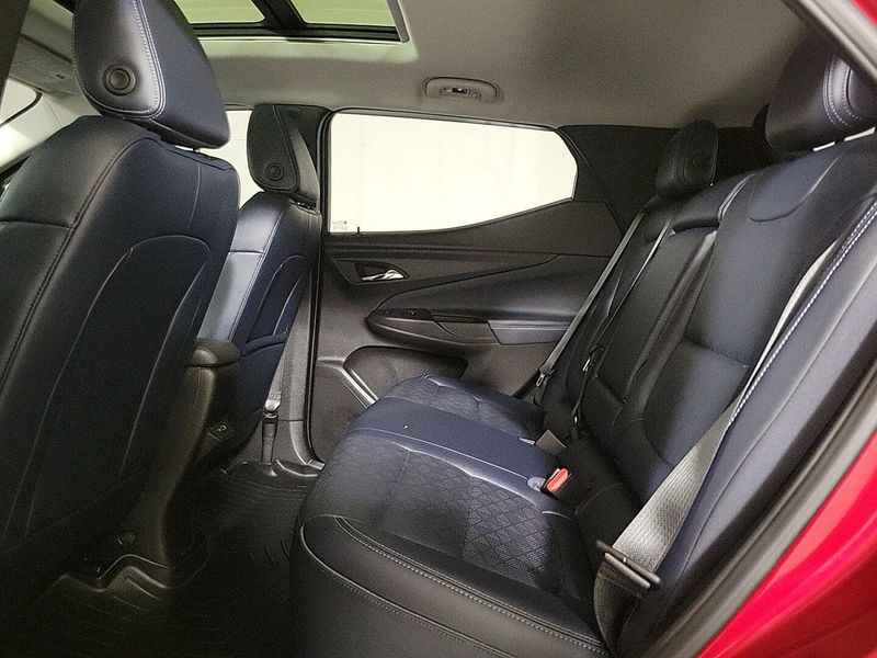 2023 Chevrolet Bolt EUV Premier photo 11