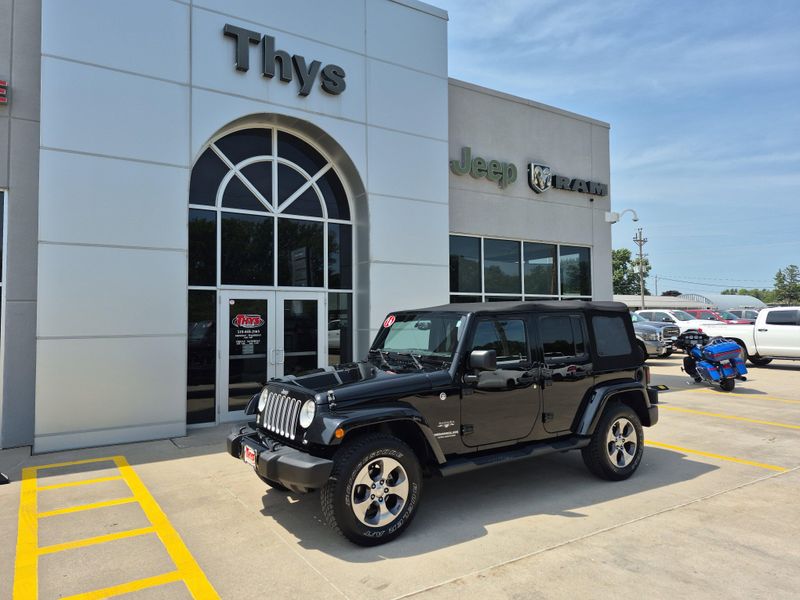 Used 2016 Jeep Wrangler Unlimited SaharaImage 35