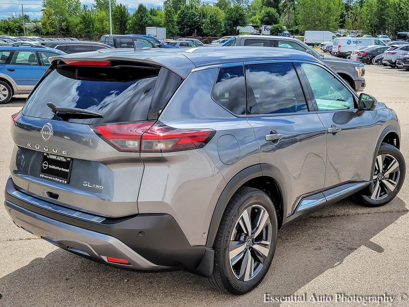 2022 Nissan Rogue SL photo 7