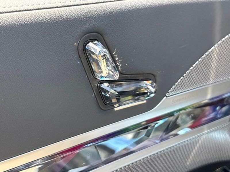 New 2026 BMW 7 Series 750e xDriveImage 16