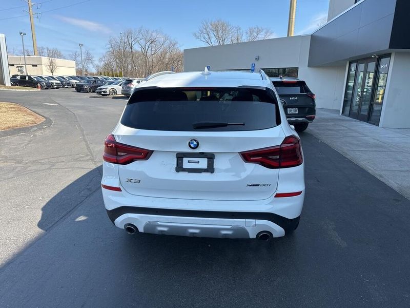 2021 BMW X3 xDrive30iImage 7