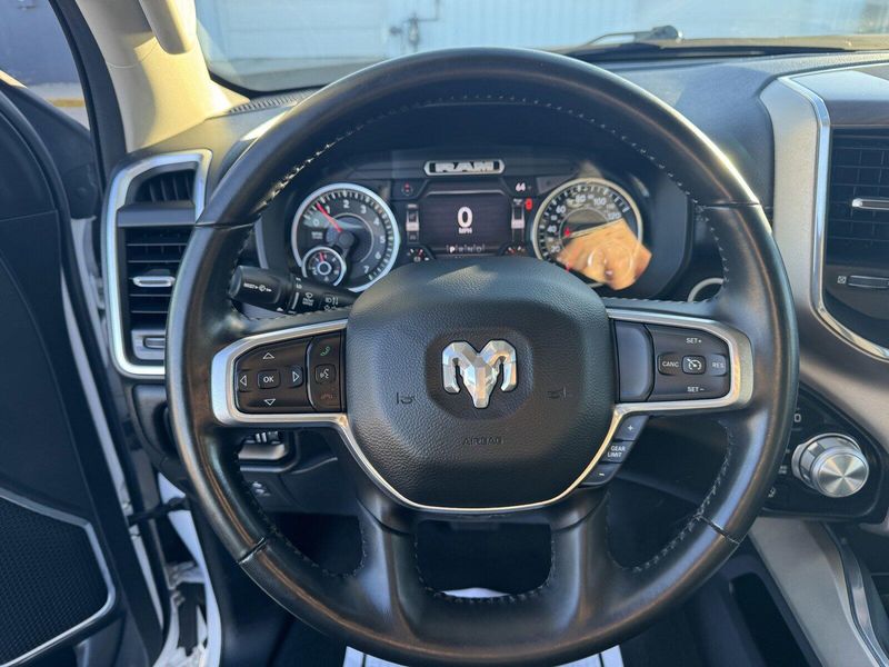 2022 RAM 1500 LaramieImage 17