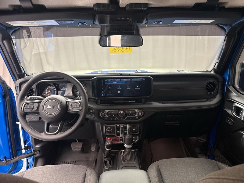 Used 2026 Jeep Wrangler RubiconImage 8